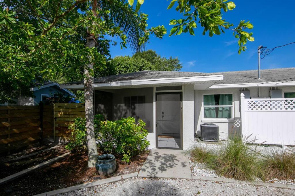 Charming Old Florida Home 15 Mins From Beaches Sarasota Exterior foto